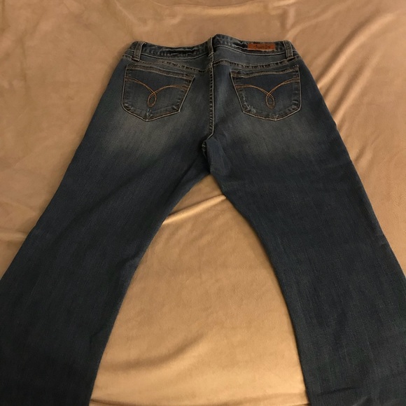 American Rag - Picture 4 of 6